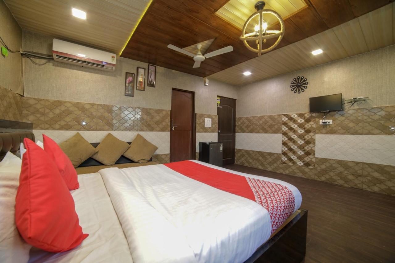 Oyo Flagship Hotel Chandani Rāipur Zewnętrze zdjęcie